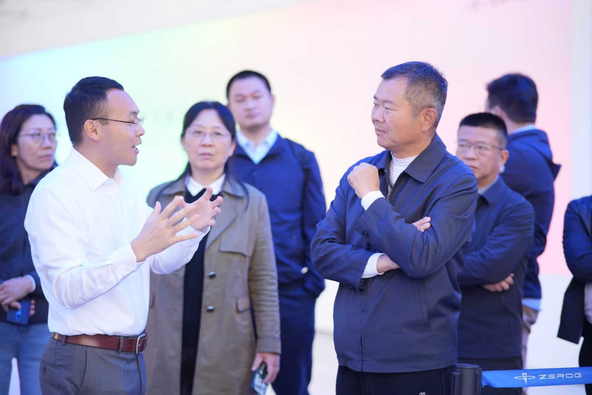 中国民航局原副局长李健一行莅临俄罗斯专享会294官网飞机工业调查调研